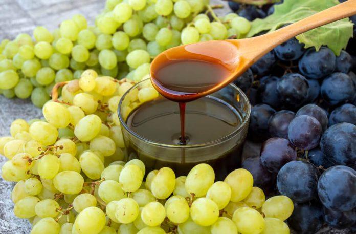 شیره انگور؛ سرشار از آهن، انرژی‌زا و مفید برای صبحانه