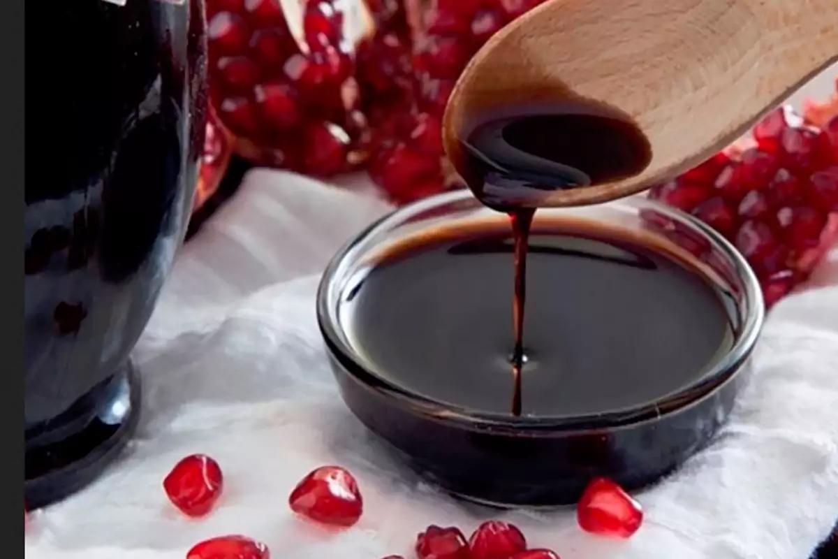 طرز تهیه رب انار خانگی + خواص و مضرات | راز غلظت ایده‌آل