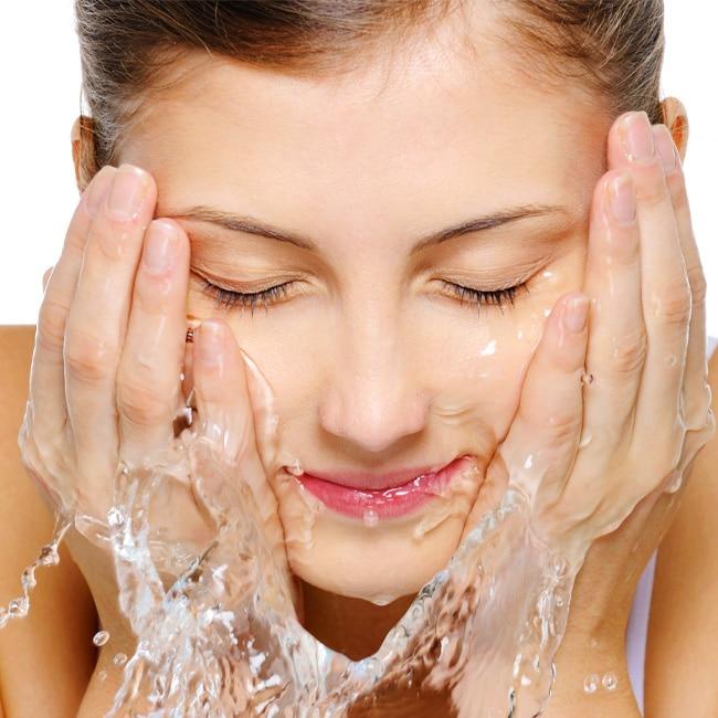 فوم شستشوی صورت روزی پاک | بهترین شوینده ملایم بدون سولفات
