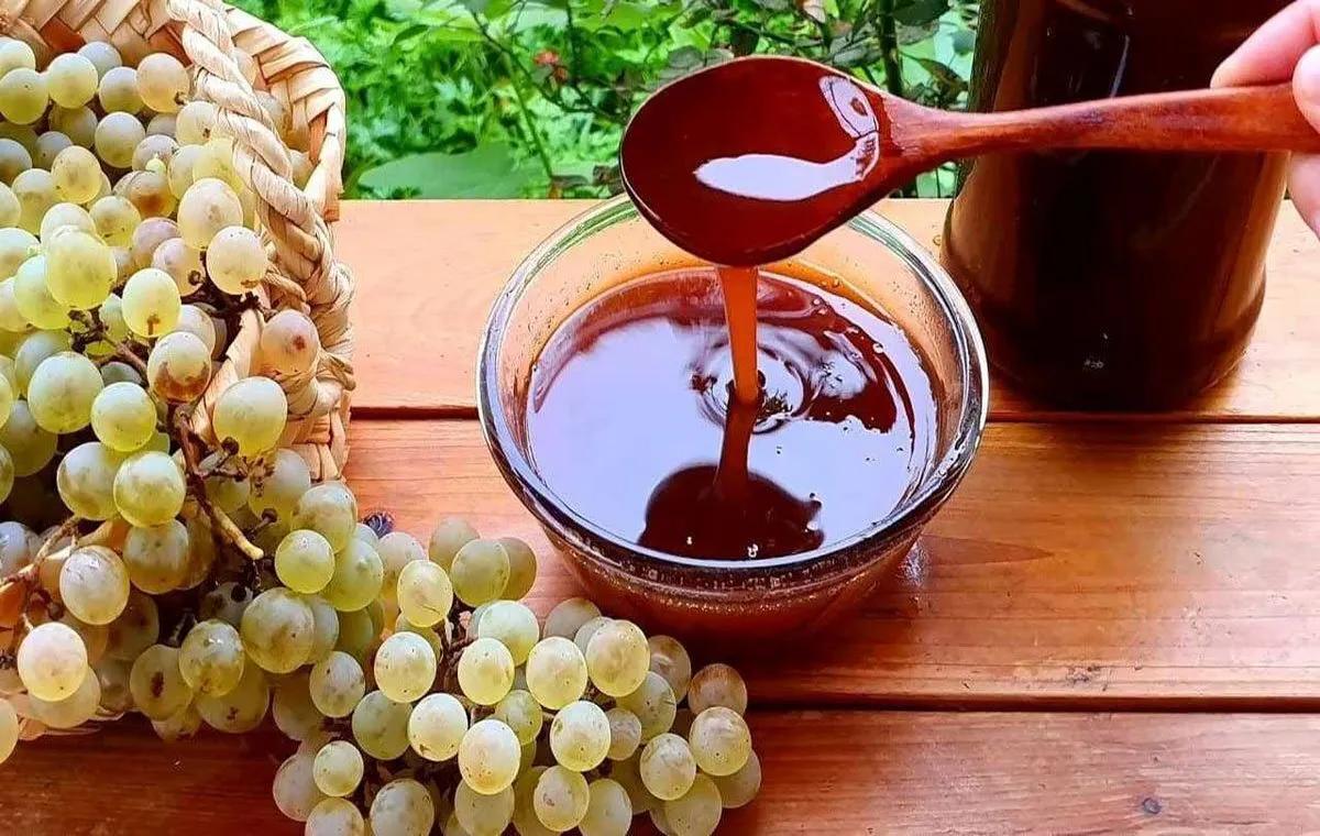 شیره انگور؛ سرشار از آهن، انرژی‌زا و مفید برای صبحانه