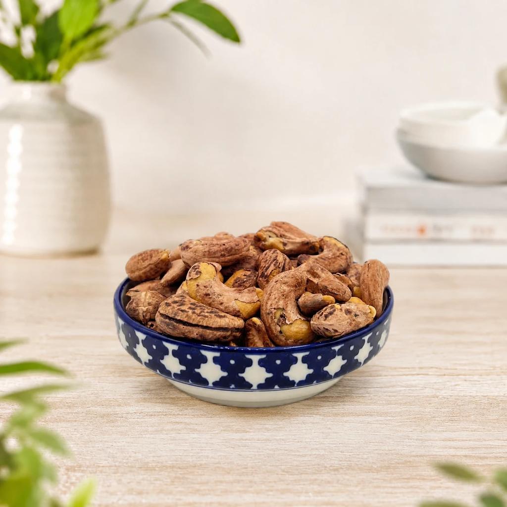بادام هندی باپوست برشته ۲۰۰ گرمی - تصویر 1