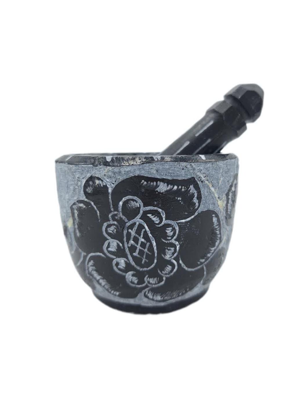 هاون کوچک سنگی طرح دار