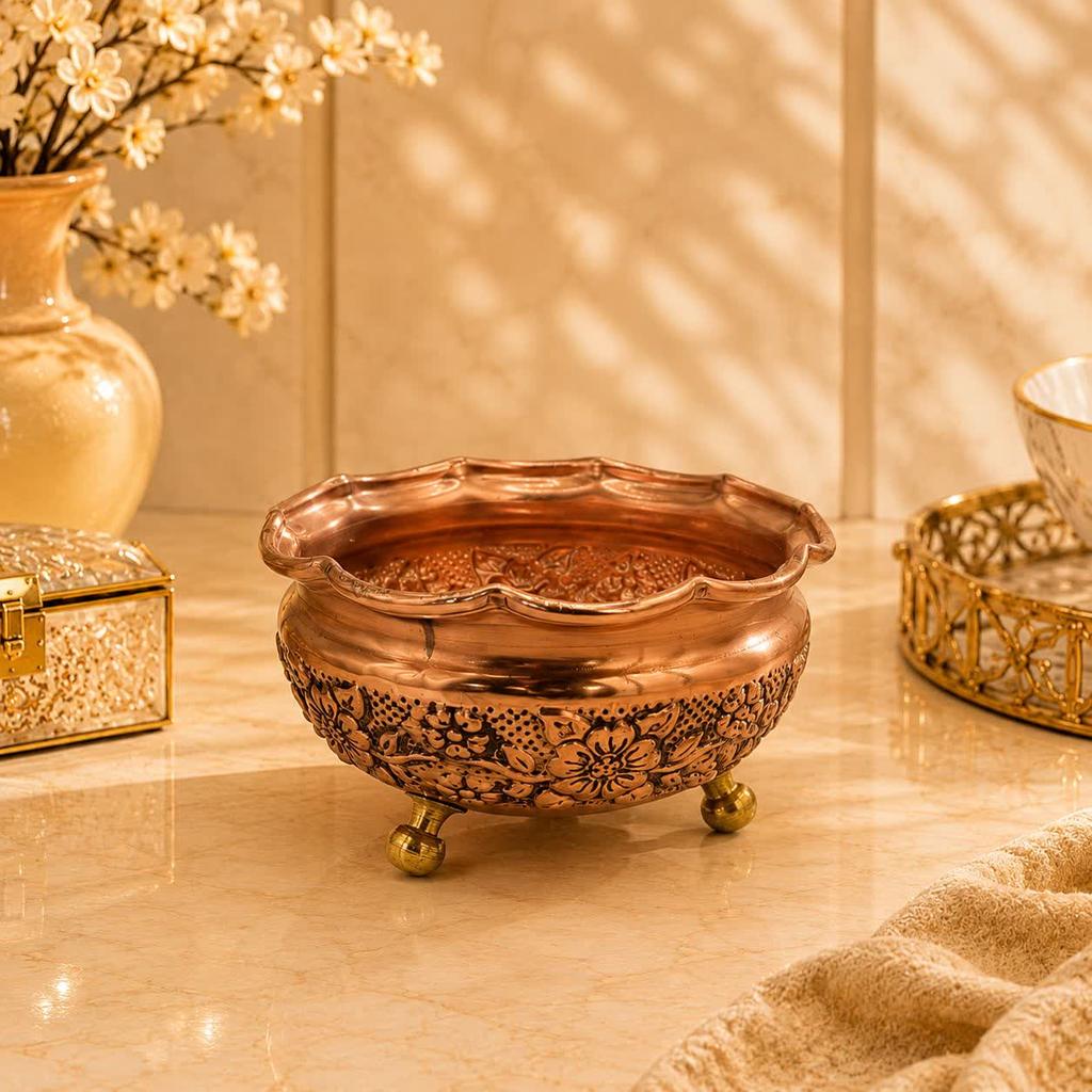 پیاله مسی پایه گلبرگ - تصویر 1